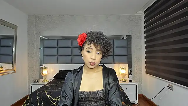 Lucia jane online show from 26, 11, 2025