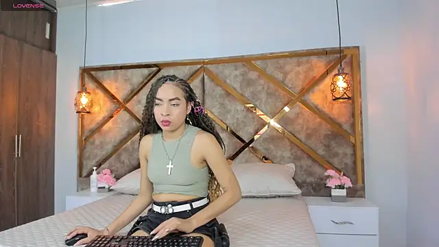 Lucia jane online show from 25, 5, 2026