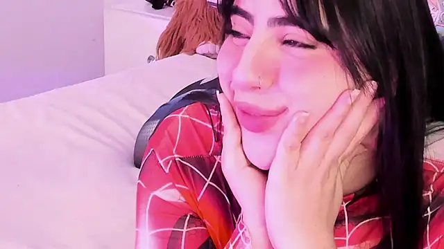 Camila Matinez  online show from 14, 4, 2026