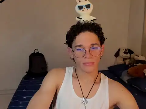 Tom Blues online show from 24, 10, 2025