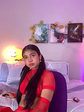 KimTayloor1 online show from 28, 10, 2025