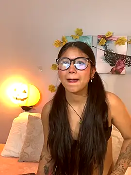 KimTayloor1 online show from 24, 10, 2025