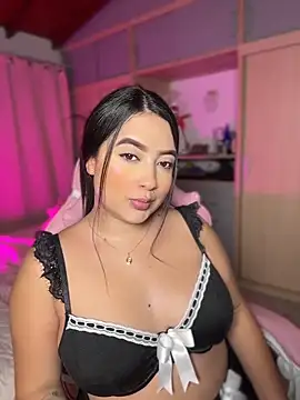 Emiily Moore1 online show from 26, 5, 2026