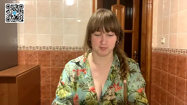 MaroonMoon  online show from 26, 11, 2025