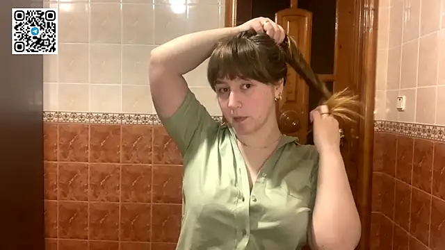 MaroonMoon  online show from 15, 12, 2025