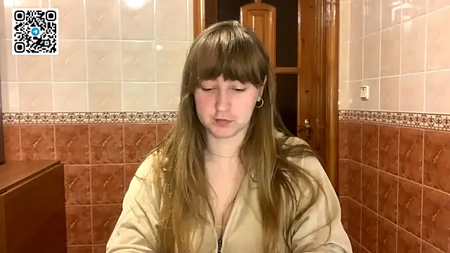 MaroonMoon  online show from 21, 11, 2025