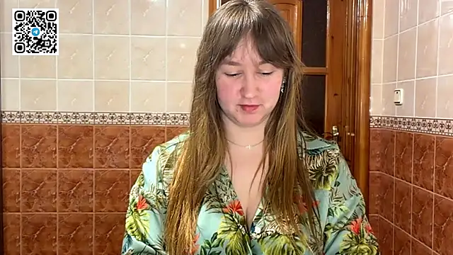 MaroonMoon  online show from 4, 3, 2026