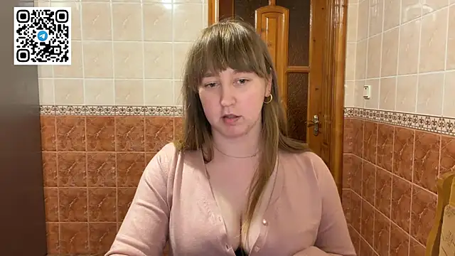 MaroonMoon  online show from 18, 4, 2026