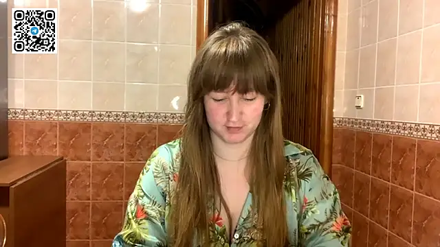 MaroonMoon  online show from 26, 10, 2025