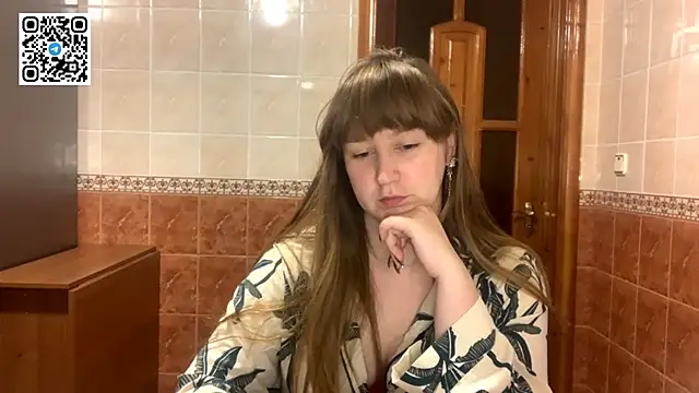 MaroonMoon  online show from 28, 11, 2025