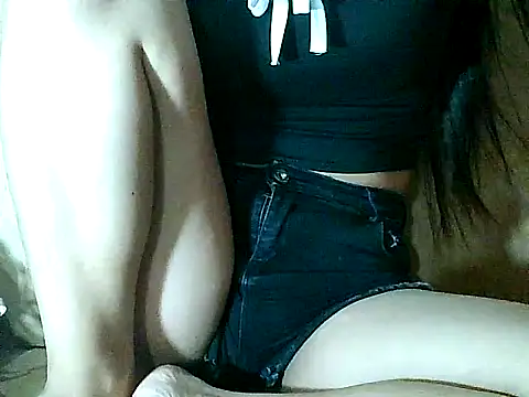 pinay-momm1682 online show from 17, 12, 2025