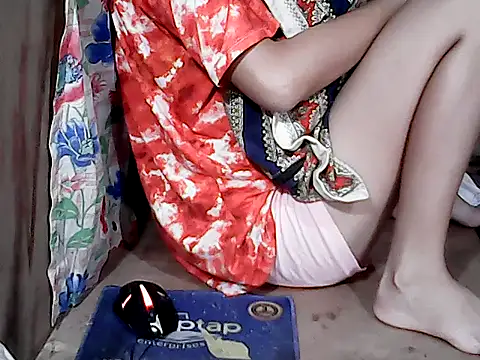 pinay-momm1682 online show from 16, 4, 2026