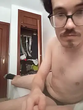 Snapshot of oscartres chatting on 14, 10, 2025 oscartres online show from 14, 10, 2025