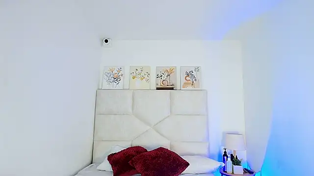 elizawiliamst online show from 13, 5, 2026