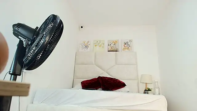 elizawiliamst online show from 21, 3, 2026