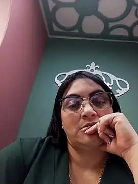 tiffany Johnson1 online show from 6, 10, 2025