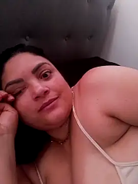 tiffany Johnson1 online show from 23, 11, 2025