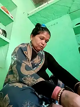 Manavi x online show from 2, 4, 2026