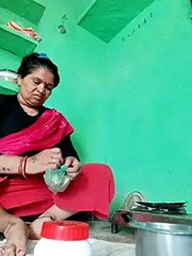 Manavi x online show from 6, 7, 2026
