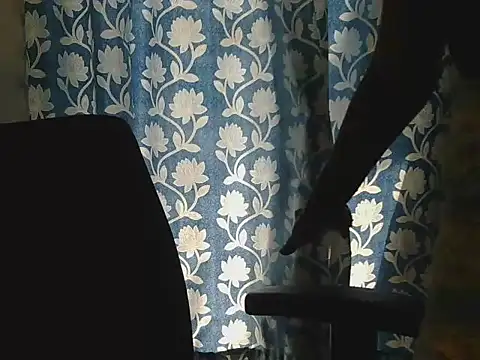 Snapshot of hottest_mahii chatting on 5, 11, 2025 hottest mahii online show from 5, 11, 2025