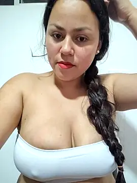 camila-titis online show from 7, 10, 2025