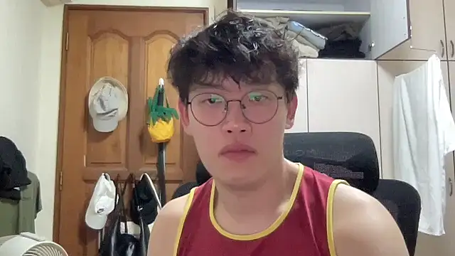 Passionatetwink2 online show from 2, 2, 2026