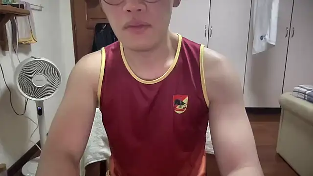 Passionatetwink2 online show from 13, 9, 2025