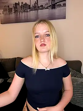 DieBlondeHannah online show from 5, 10, 2025