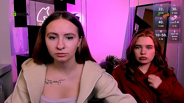 mila glow1 online show from 8, 11, 2025