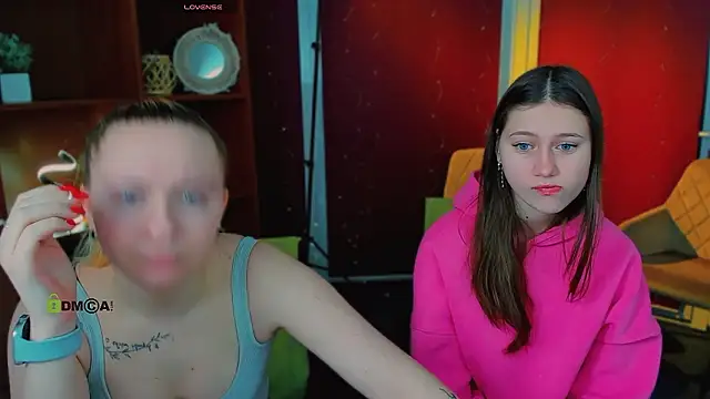 mila glow1 online show from 14, 3, 2026