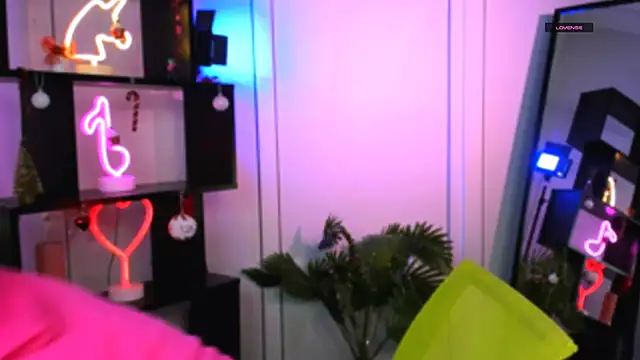 mila glow1 online show from 8, 1, 2026