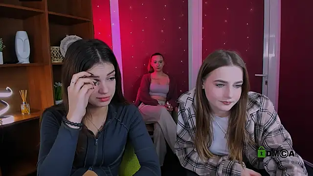 mila glow1 online show from 17, 11, 2025