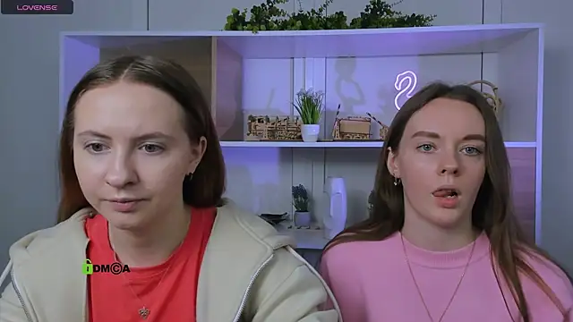 mila glow1 online show from 10, 10, 2025