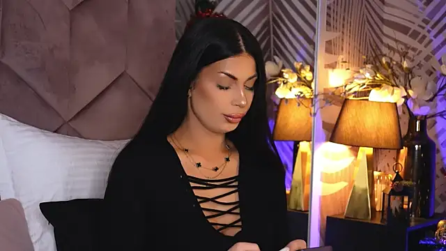 EvaRhea online show from 18, 12, 2025