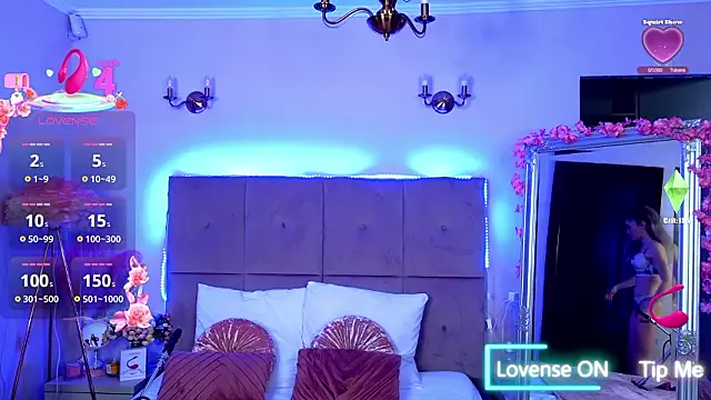 Nicole Bond online show from 8, 2, 2026