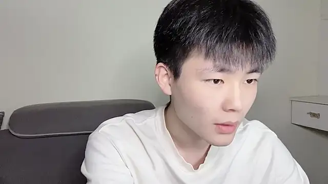 xiaoyang5200 online show from 2, 11, 2025