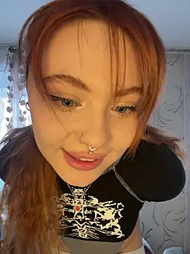 LunaMillie online show from 10, 2, 2026