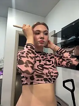 LunaMillie online show from 11, 11, 2025