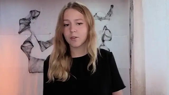 Snapshot of ShyMistery chatting on 3, 11, 2025 ShyMistery online show from 3, 11, 2025