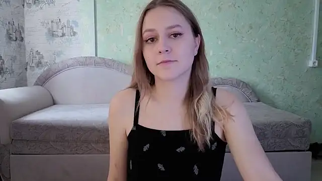 Snapshot of ShyMistery chatting on 13, 10, 2025 ShyMistery online show from 13, 10, 2025