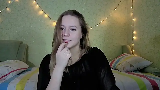 Snapshot of ShyMistery chatting on 24, 11, 2025 ShyMistery online show from 24, 11, 2025