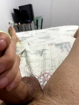 doyumsuz3131 online show from 28, 11, 2025