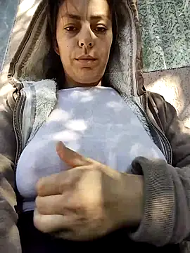 Snapshot of LenaBloomy chatting on 25, 10, 2025 LenaBloomy online show from 25, 10, 2025