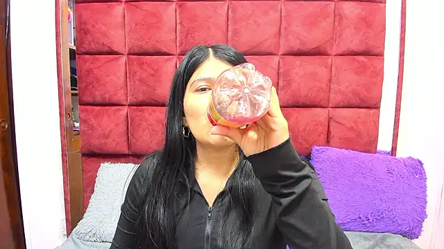 AANGELADIAZZ online show from 8, 11, 2025