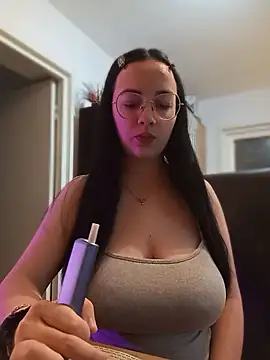 IvyClouds online show from 30, 6, 2026