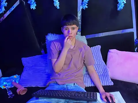 Bruno Cruzz online show from 15, 10, 2025