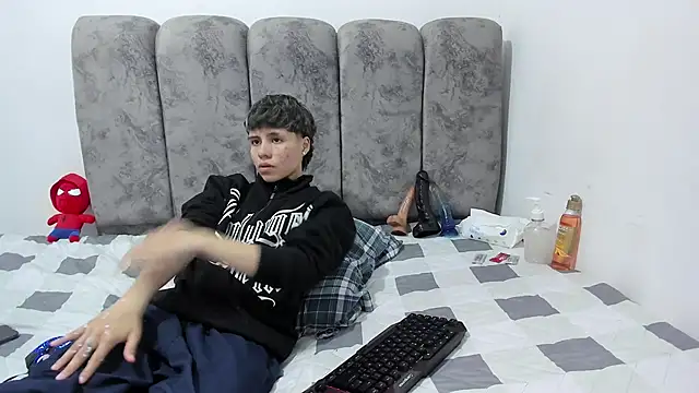 Bruno Cruzz online show from 4, 6, 2026