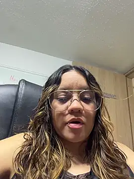 Sky Junne online show from 5, 4, 2026