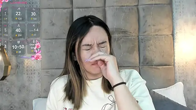 Sky Junne online show from 22, 2, 2026