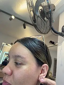 Sky Junne online show from 21, 4, 2026